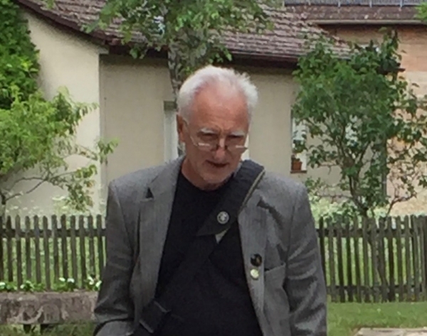 Wolfgang Herzer in der ehemaligen Papiermühle bei Rednitzhembach.