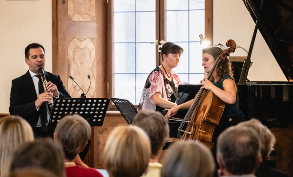 Einverständnis par excellence - das Trio Variabile im Thronsaal des Schlosses ob Ellwangen.