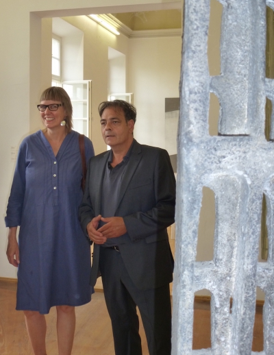 Barbara Karsch-Chaïeb und Gerd Kanz fühlen sich in der Galerie des Kunstvereins Ellwangen sichtlich wohl.